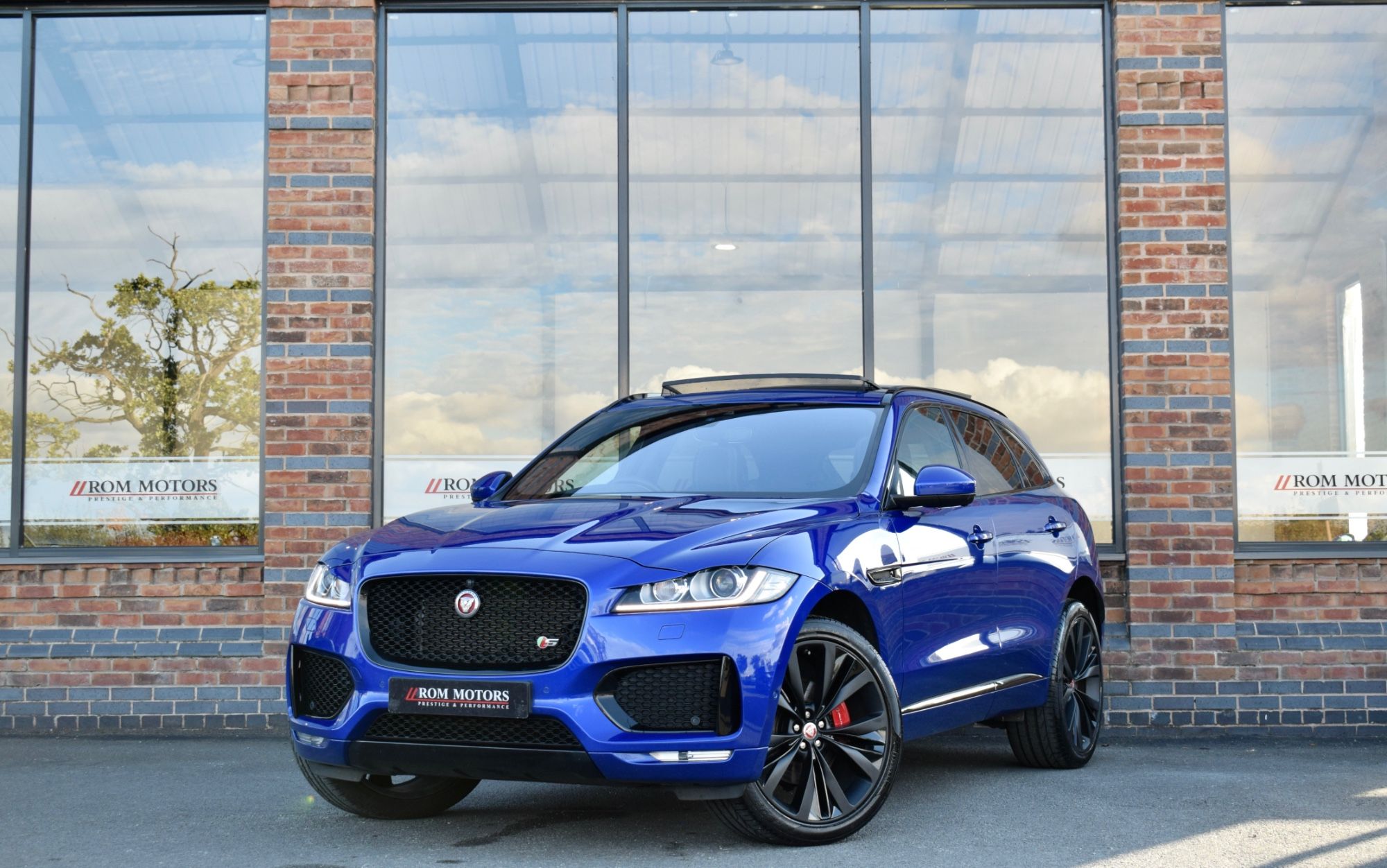 2019 Jaguar F-Pace