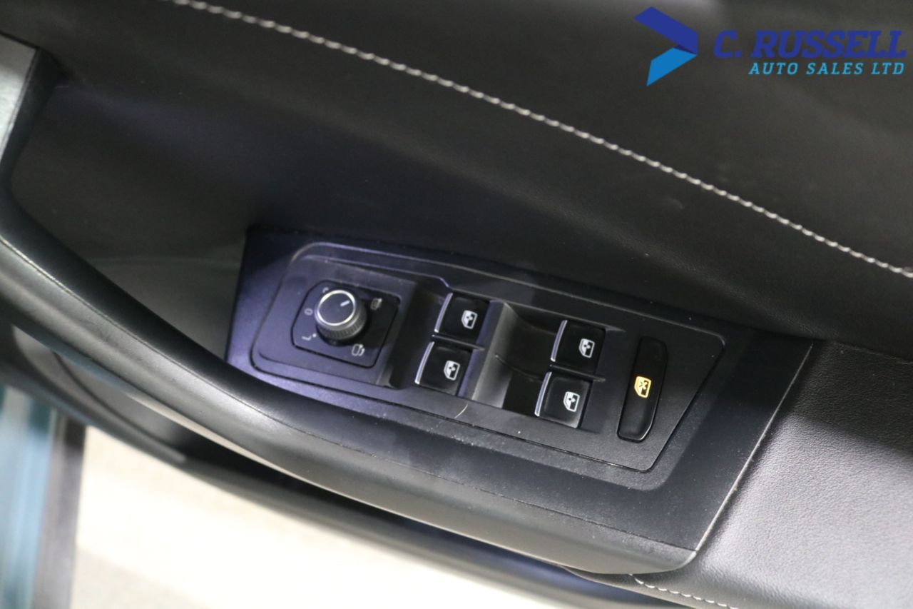 2023 VOLKSWAGEN T-ROC 1.5 TSI Style SUV 5dr Petrol Manual Euro 6 (s/s) (150 ps) - vehicle photo 21 for sale on PureCar