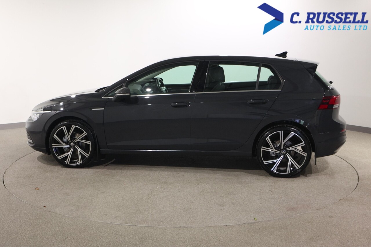2022 VOLKSWAGEN GOLF 1.5 TSI Style Hatchback 5dr Petrol Manual Euro 6 (s/s) (150 ps) - vehicle photo 16 for sale on PureCar
