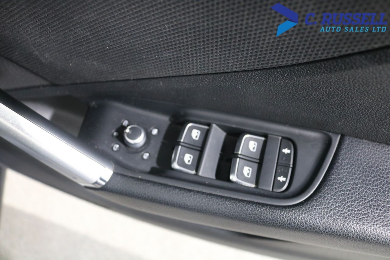 2023 AUDI Q2 S Line - vehicle photo 21 for sale on PureCar