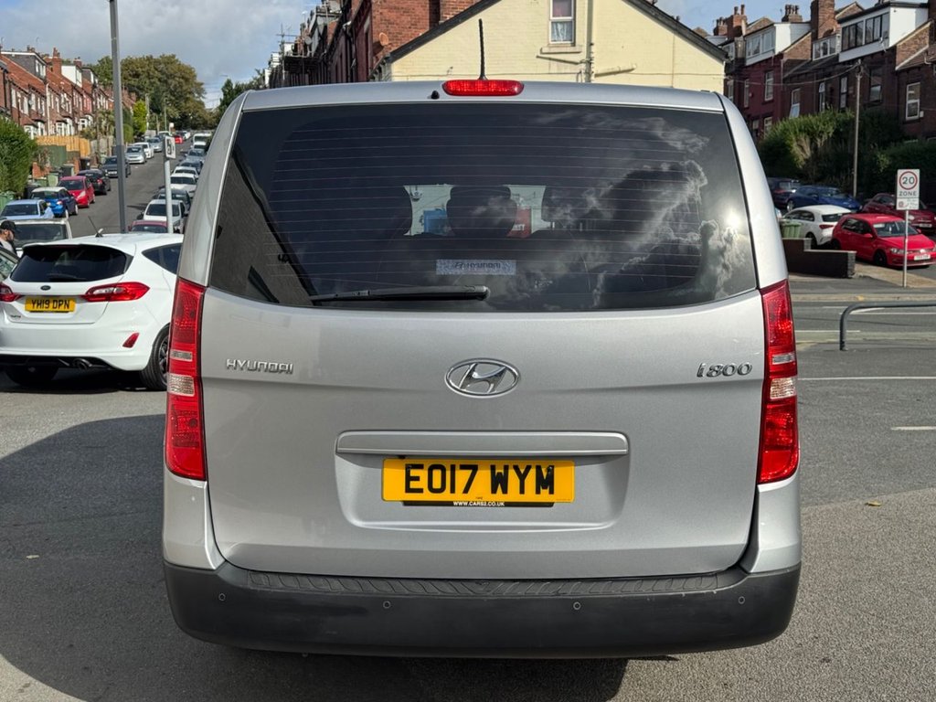 2017 Hyundai I800 — image 4