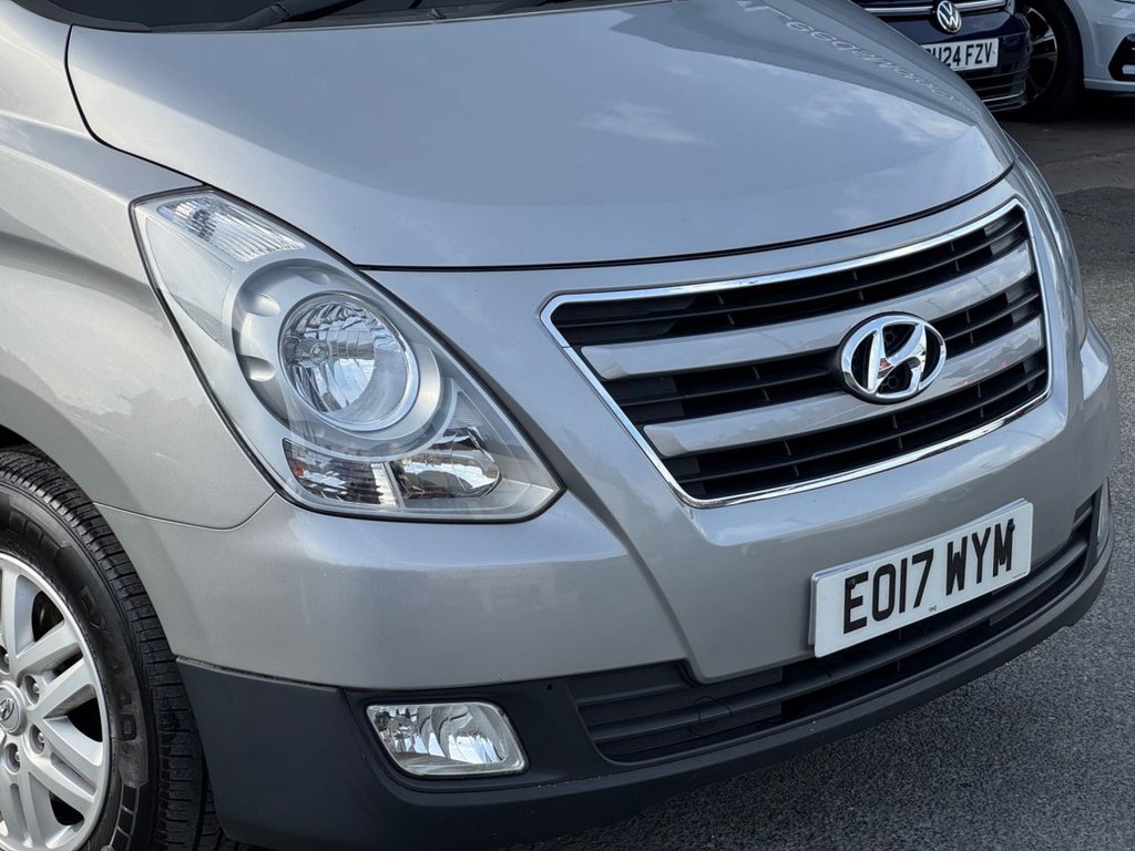 2017 Hyundai I800 — image 7