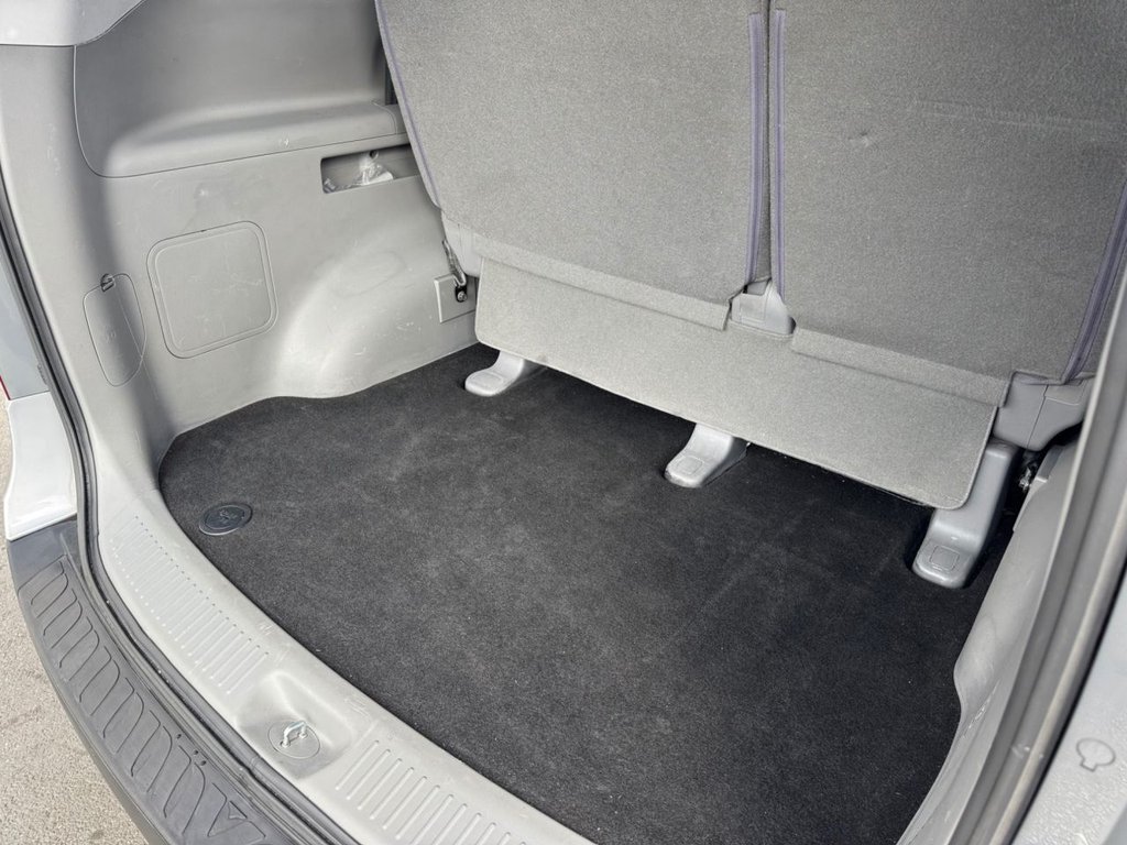 2017 Hyundai I800 — image 19