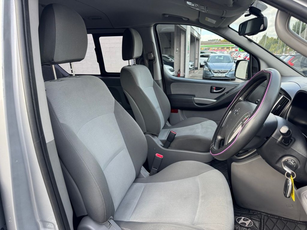 2017 Hyundai I800 — image 31