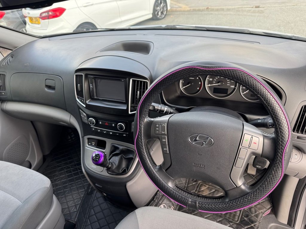 2017 Hyundai I800 — image 39
