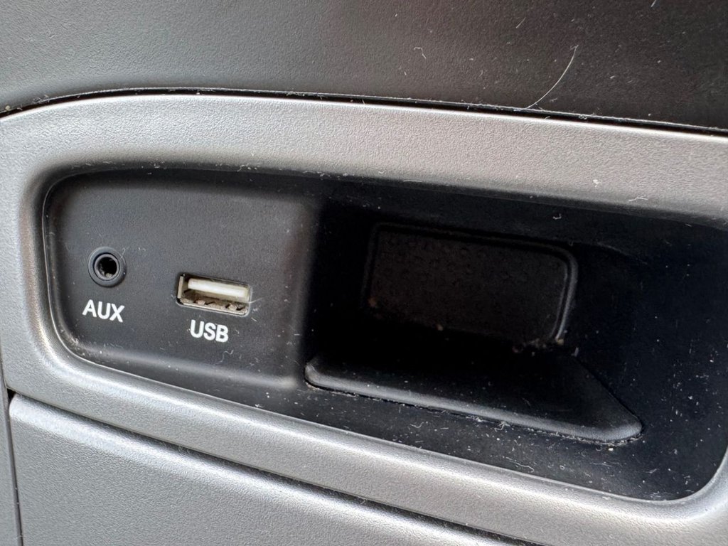 2017 Hyundai I800 — image 38