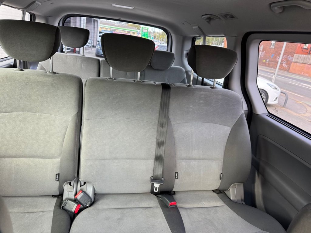 2017 Hyundai I800 — image 29