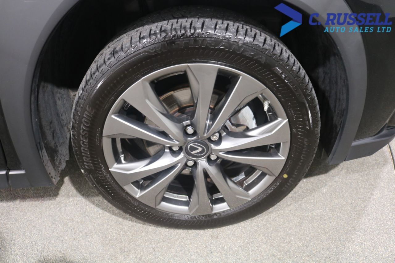 2023 LEXUS UX 2.0 250h F Sport Design SUV 5dr Petrol Hybrid E-CVT Euro 6 (s/s) (184 ps) - vehicle photo 17 for sale on PureCar