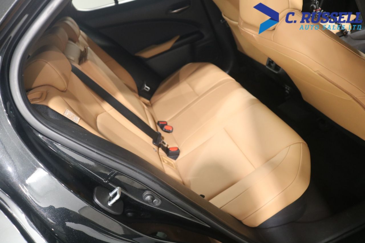 2023 LEXUS UX 2.0 250h F Sport Design SUV 5dr Petrol Hybrid E-CVT Euro 6 (s/s) (184 ps) - vehicle photo 21 for sale on PureCar
