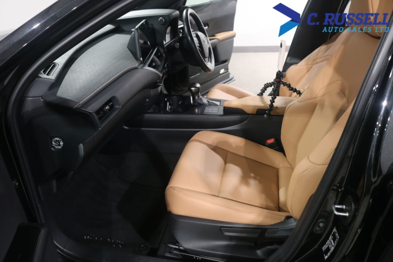 2023 LEXUS UX 2.0 250h F Sport Design SUV 5dr Petrol Hybrid E-CVT Euro 6 (s/s) (184 ps) - vehicle photo 27 for sale on PureCar