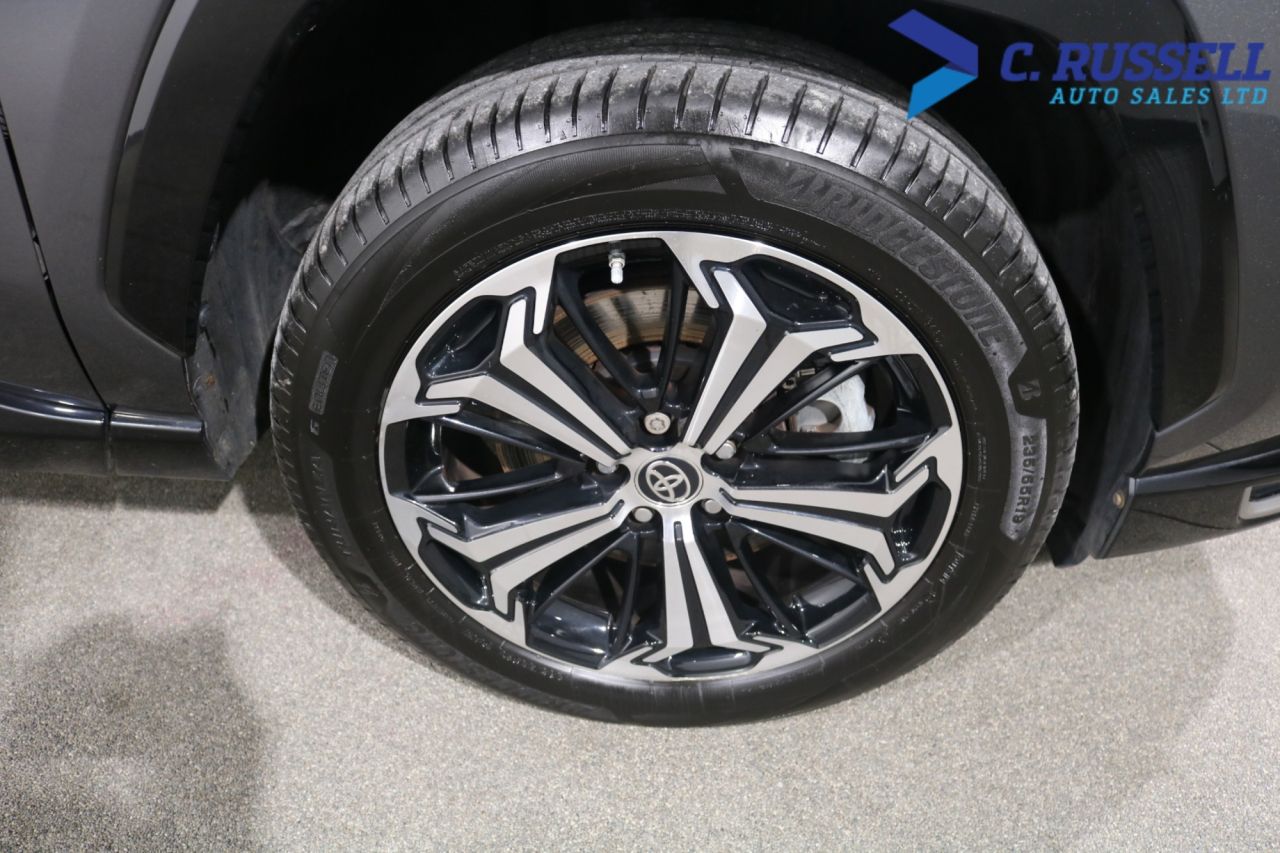 2023 TOYOTA RAV4 2.5 VVT 18.1kWh Dynamic SUV 5dr Petrol Plug-in Hybrid CVT 4WD Euro 6 (s/s) - vehicle photo 17 for sale on PureCar