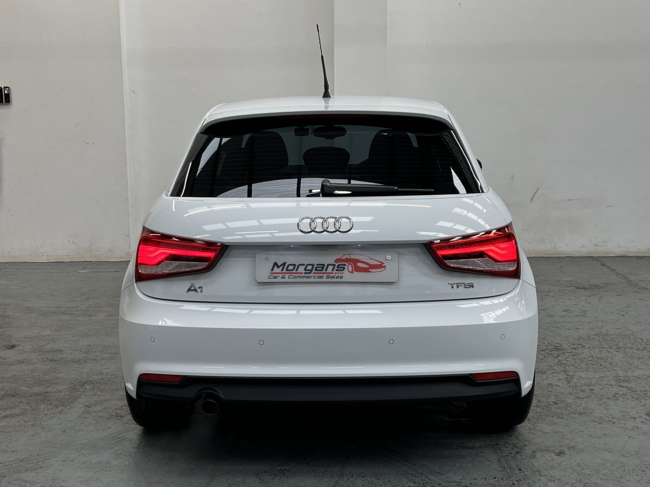 2017 AUDI A1 1.0 TFSi Sport 5dr S Tronic - vehicle photo 10 for sale on PureCar