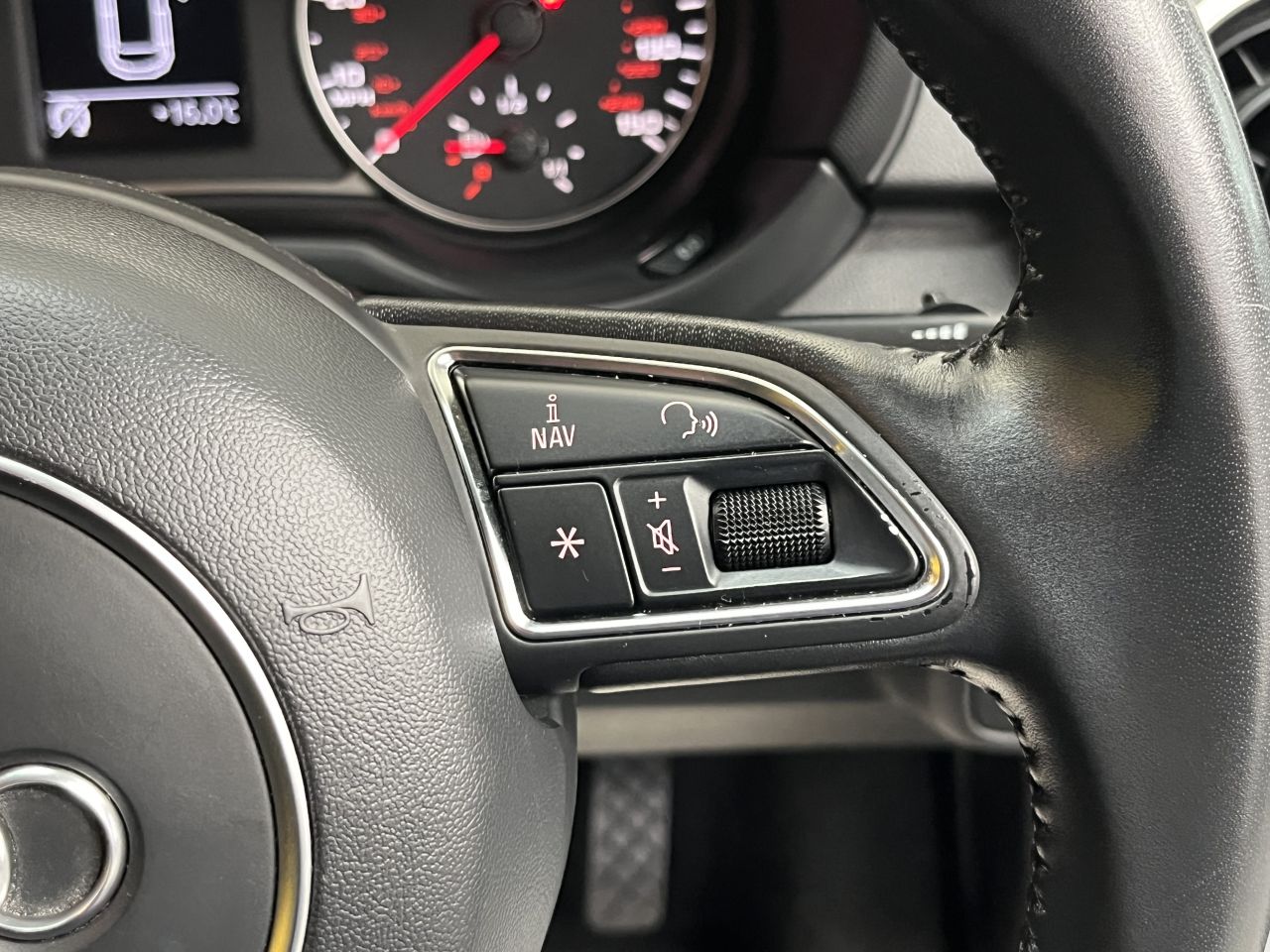 2017 AUDI A1 1.0 TFSi Sport 5dr S Tronic - vehicle photo 19 for sale on PureCar
