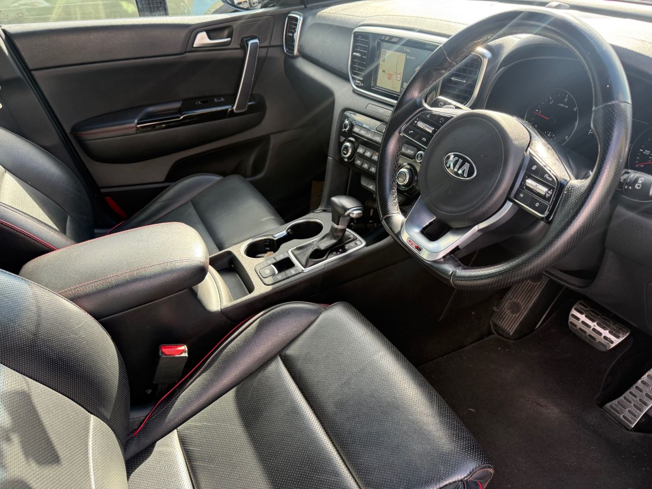 2019 KIA SPORTAGE 1.6 CRDi GT-Line SUV 5dr Diesel DCT Euro 6 (s/s) (134 bhp) - vehicle photo 3 for sale on PureCar