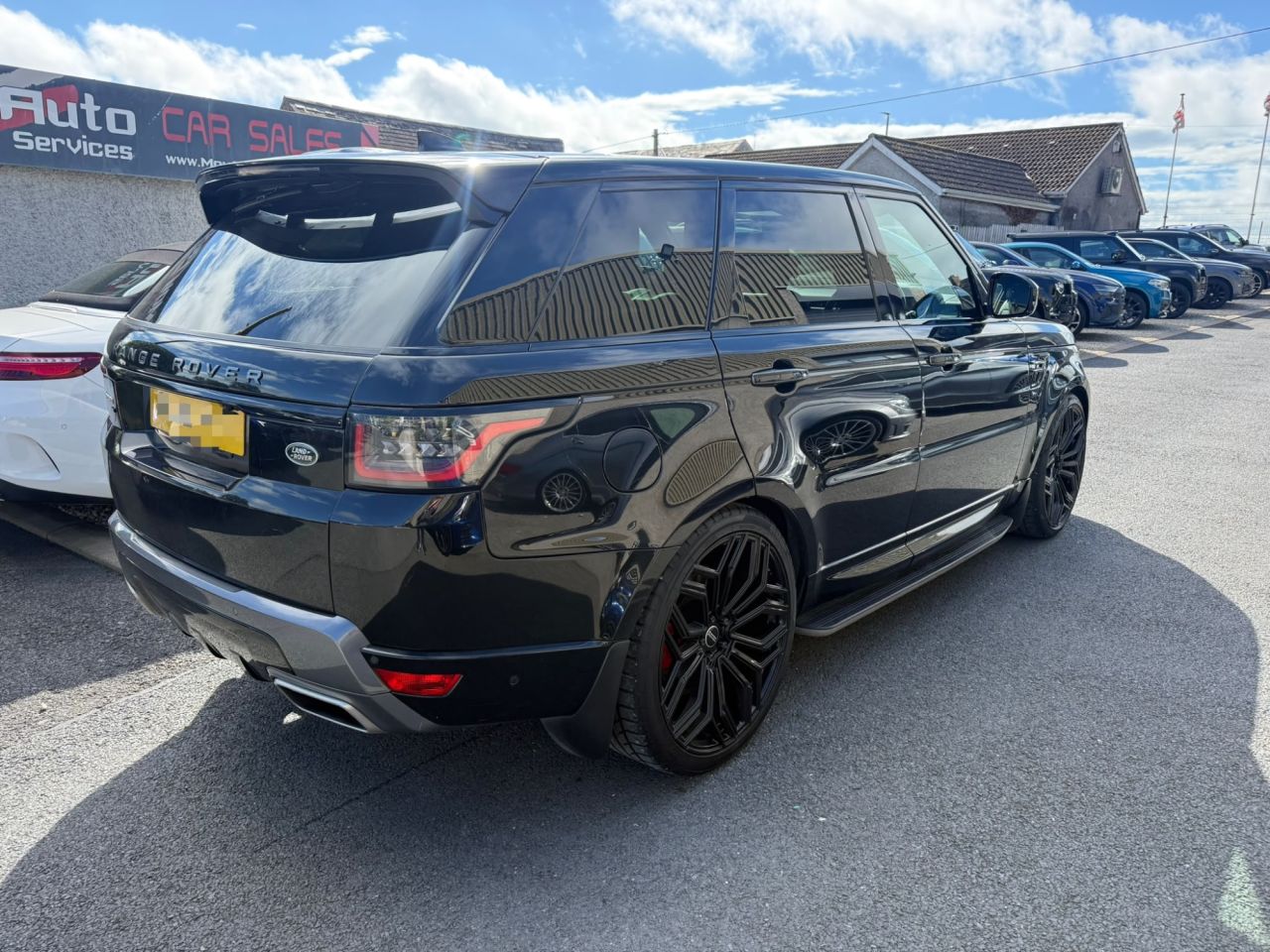 2022 LAND ROVER RANGE ROVER SPORT 3.0 D300 MHEV HSE Silver SUV 5dr Diesel Auto 4WD Euro 6 (s/s) (300 ps) - vehicle photo 2 for sale on PureCar