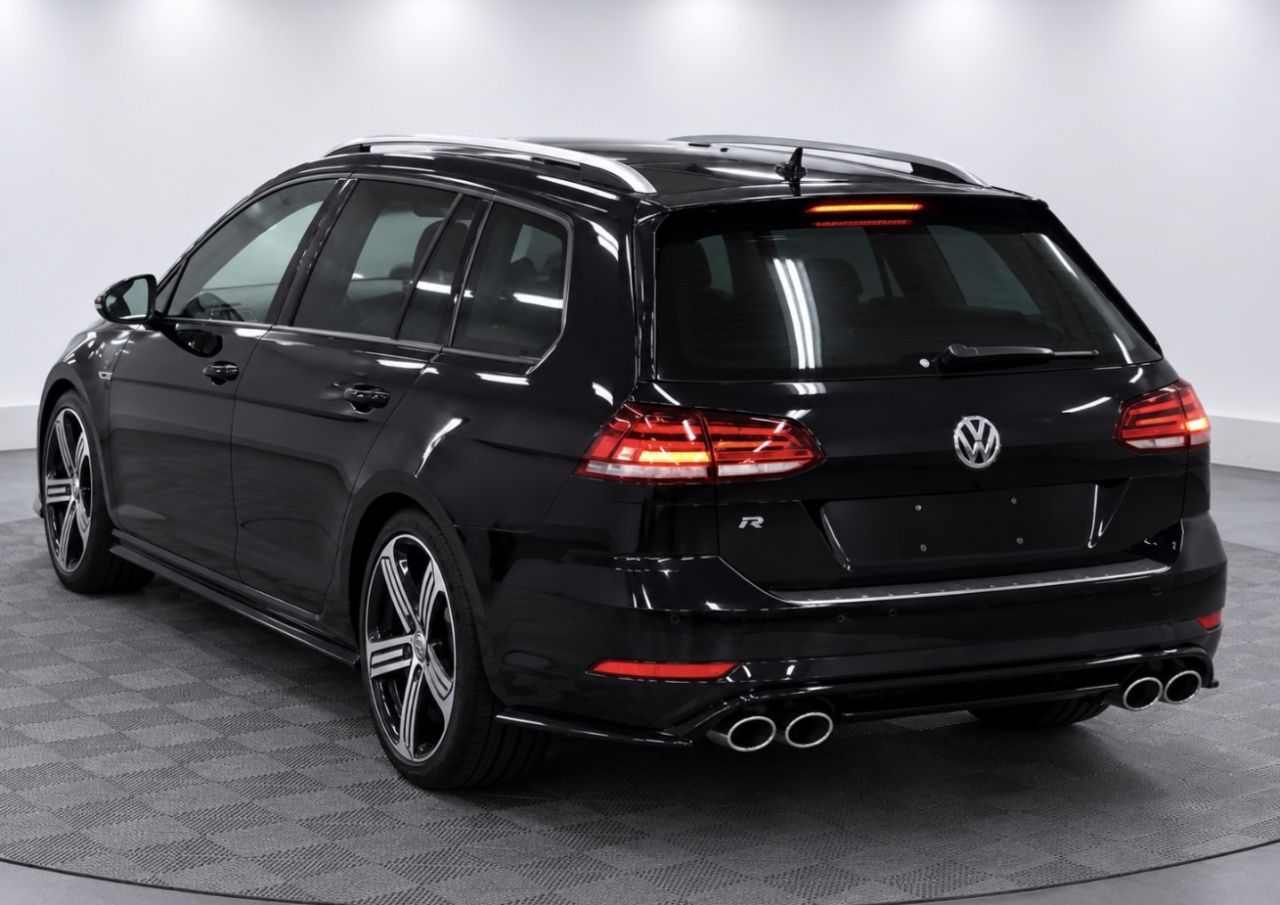 2018 VOLKSWAGEN GOLF R TSI 4Motion DSG - vehicle photo 2 for sale on PureCar