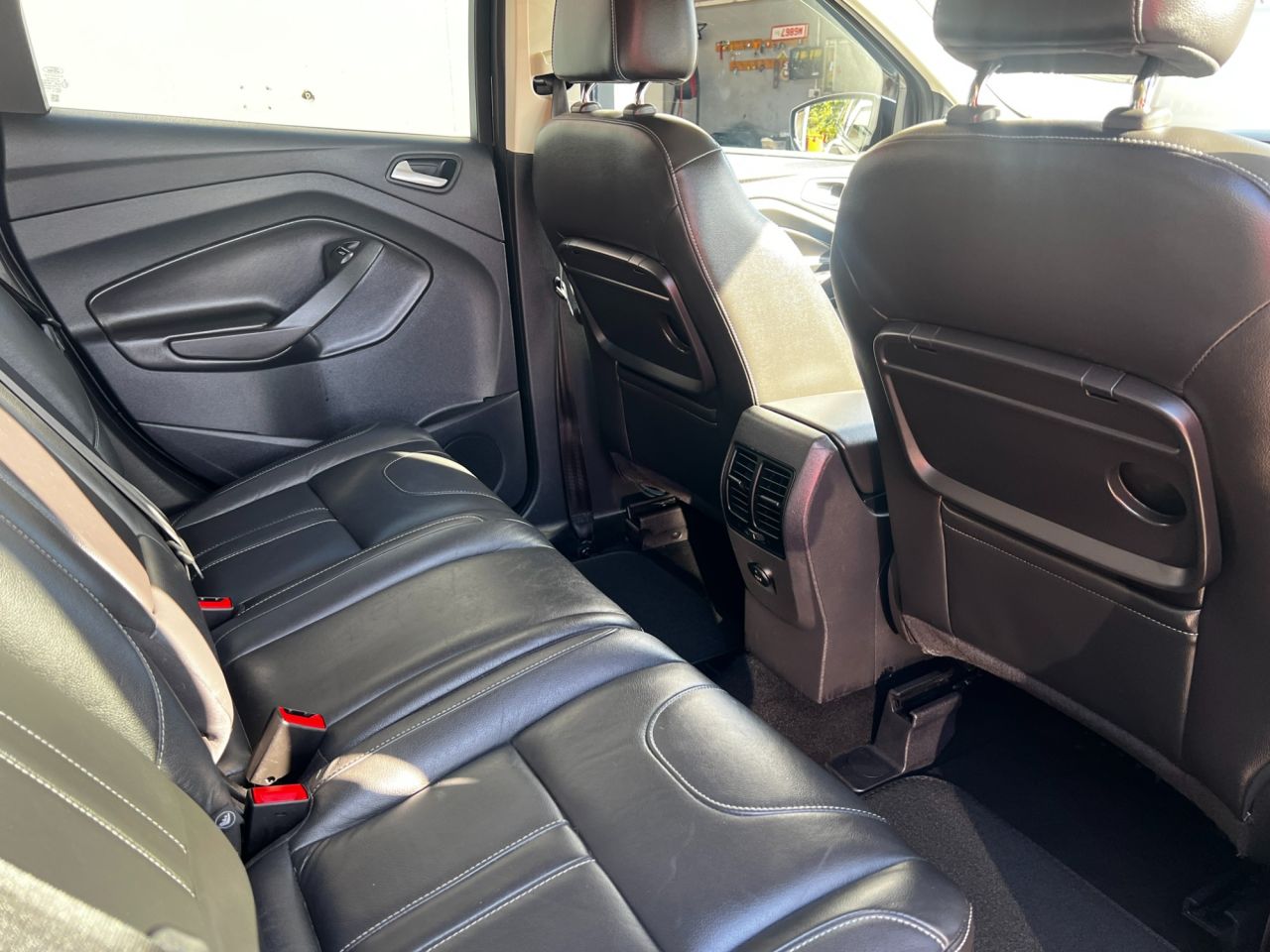 2015 FORD KUGA 2.0 TDCi Titanium X SUV 5dr Diesel Manual 2WD Euro 6 (s/s) (150 ps) - vehicle photo 16 for sale on PureCar
