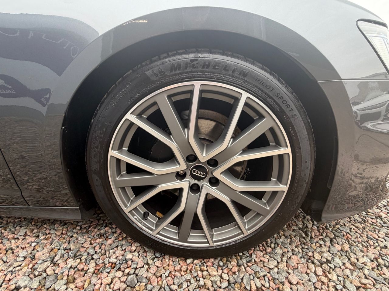 2020 AUDI A6 SALOON Black Edition - vehicle photo 11 for sale on PureCar