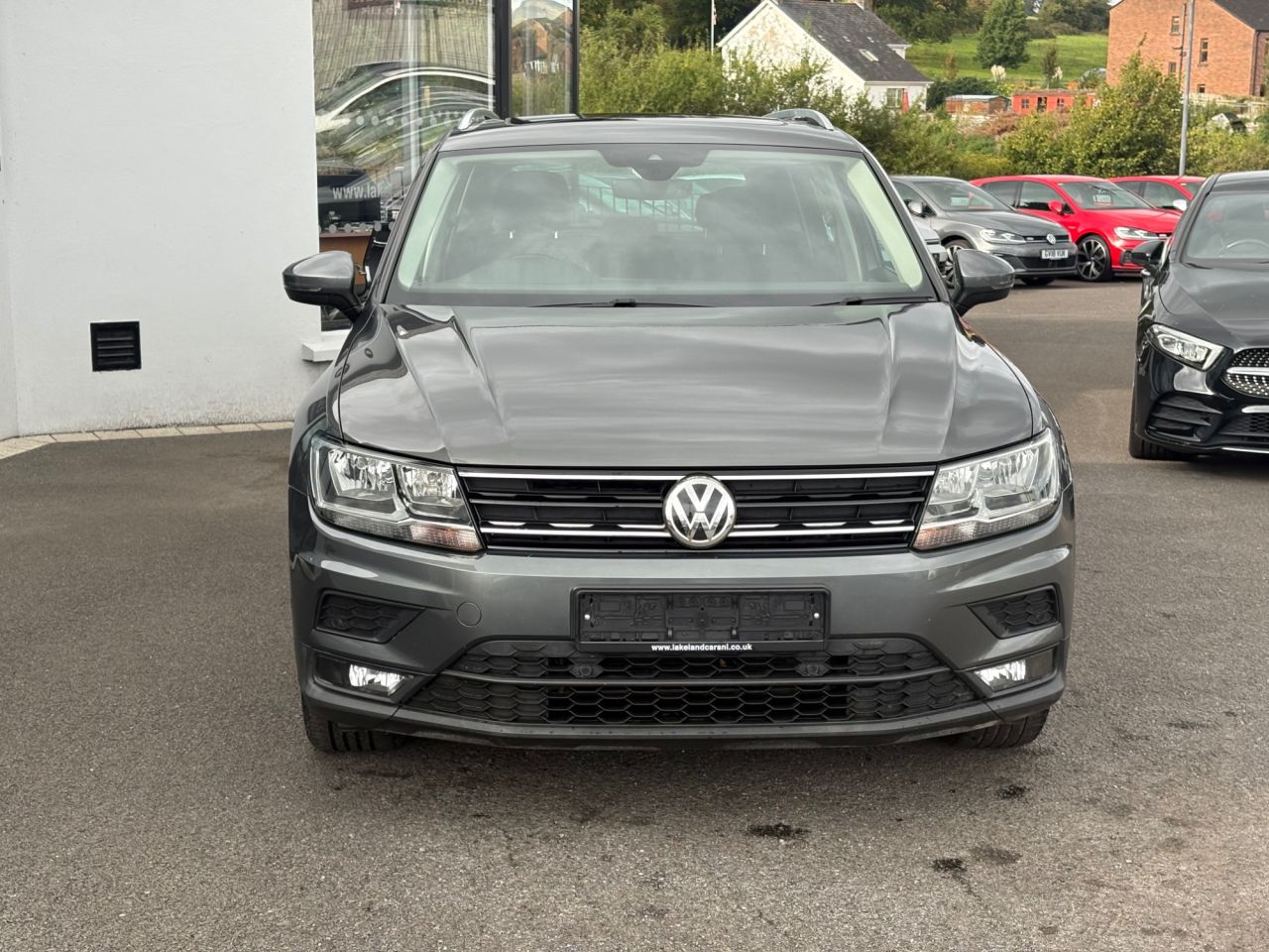 2017 VOLKSWAGEN TIGUAN 2.0 TDI SE Navigation SUV 5dr Diesel Manual Euro 6 (s/s) (150 ps) - vehicle photo 5 for sale on PureCar