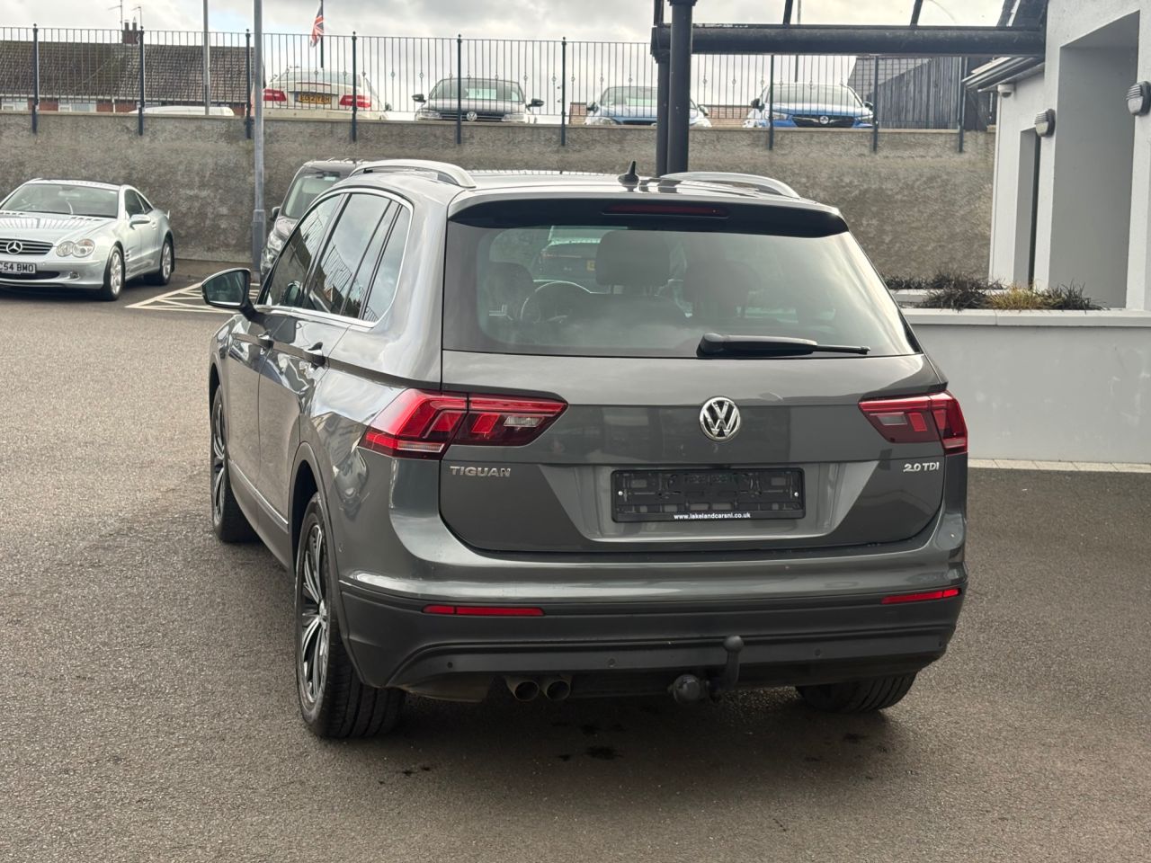 2017 VOLKSWAGEN TIGUAN 2.0 TDI SE Navigation SUV 5dr Diesel Manual Euro 6 (s/s) (150 ps) - vehicle photo 6 for sale on PureCar