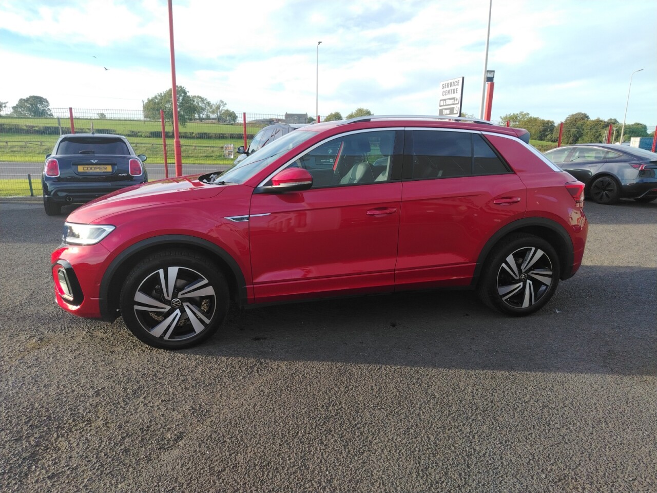 2025 VOLKSWAGEN T-ROC 1.5 TSI R-Line SUV 5dr Petrol DSG Euro 6 (s/s) (150 ps) - vehicle photo 5 for sale on PureCar