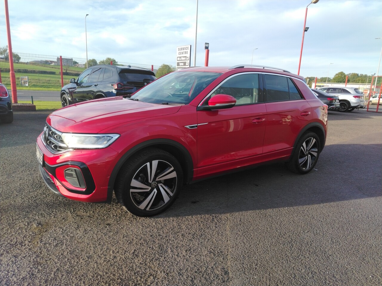 2025 VOLKSWAGEN T-ROC 1.5 TSI R-Line SUV 5dr Petrol DSG Euro 6 (s/s) (150 ps) - vehicle photo 7 for sale on PureCar