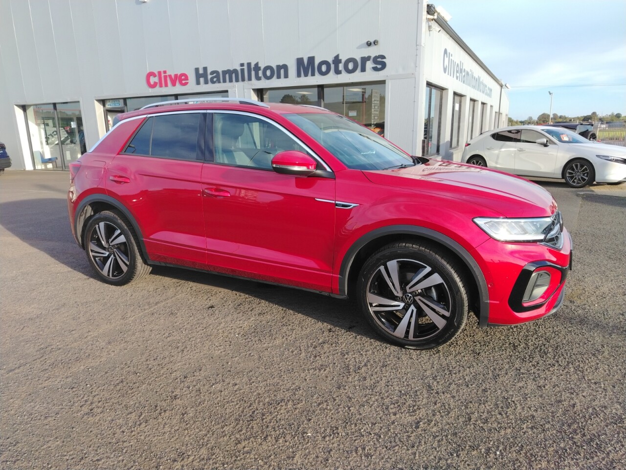 2025 VOLKSWAGEN T-ROC 1.5 TSI R-Line SUV 5dr Petrol DSG Euro 6 (s/s) (150 ps) - vehicle photo 3 for sale on PureCar