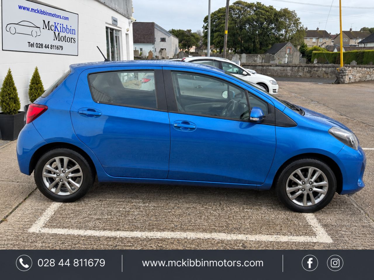 TOYOTA YARIS 2015