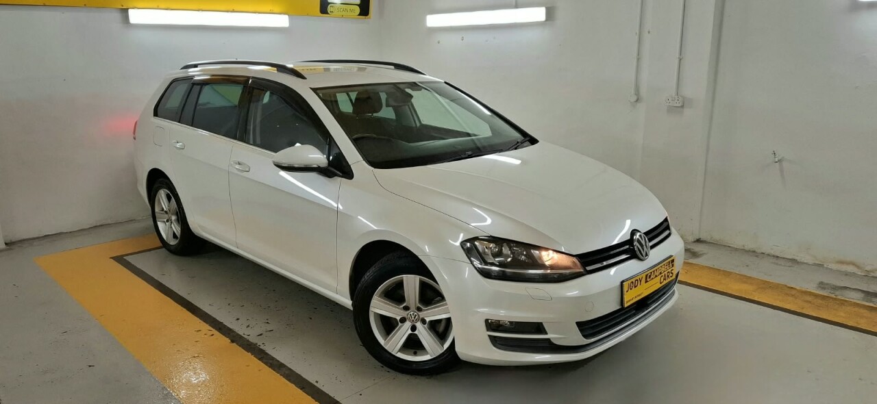 VOLKSWAGEN GOLF 2015