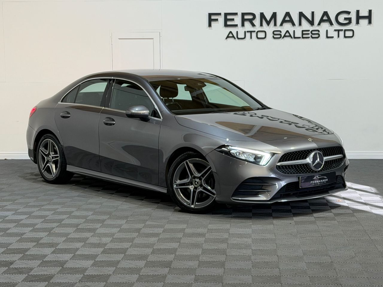 2019 MERCEDES A CLASS 1.5 A180d AMG Line Saloon 4dr Diesel 7G-DCT Euro 6 (s/s) (116 ps) - vehicle photo 2 for sale on PureCar