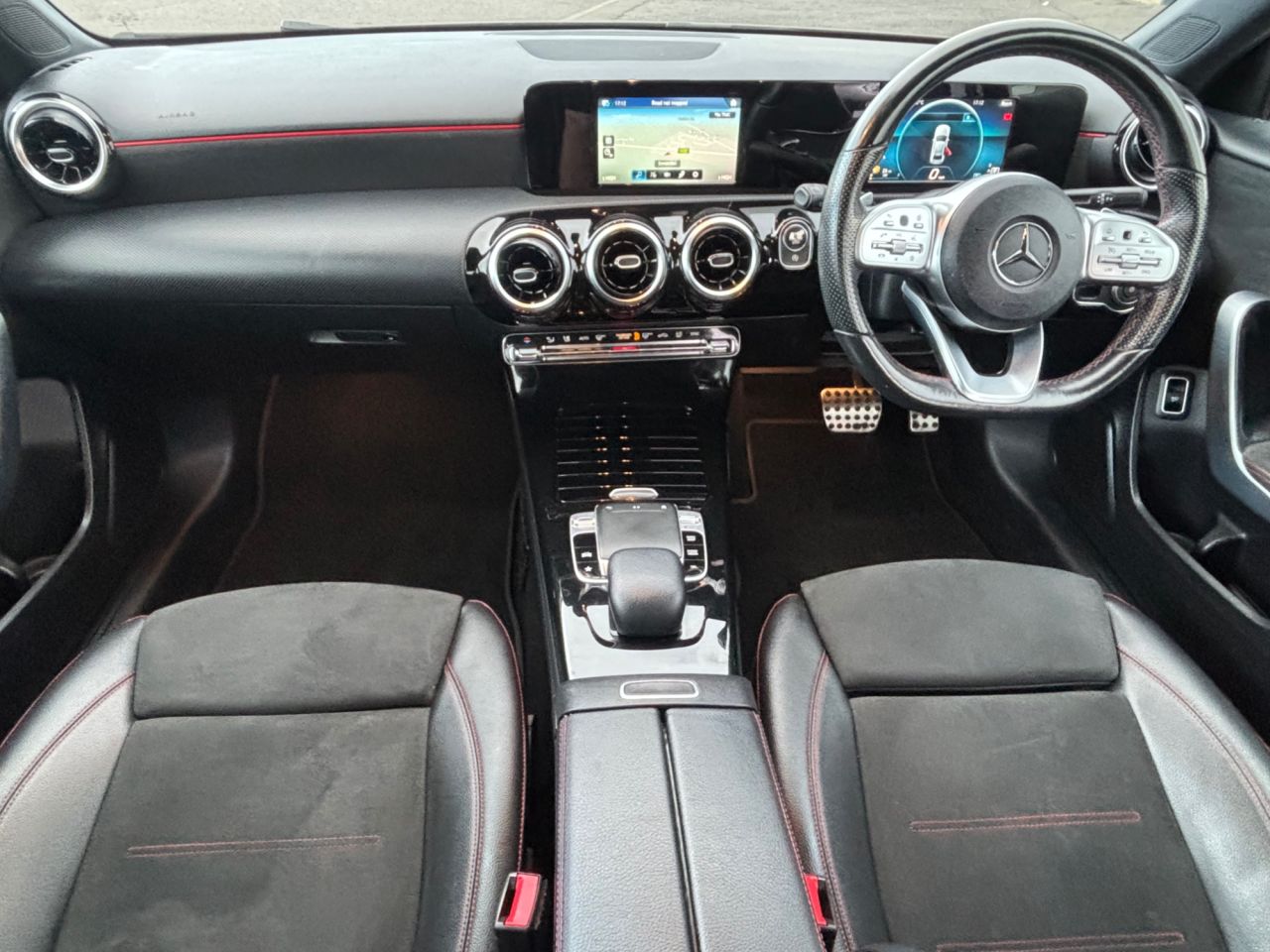 2019 MERCEDES A CLASS 1.5 A180d AMG Line Saloon 4dr Diesel 7G-DCT Euro 6 (s/s) (116 ps) - vehicle photo 10 for sale on PureCar