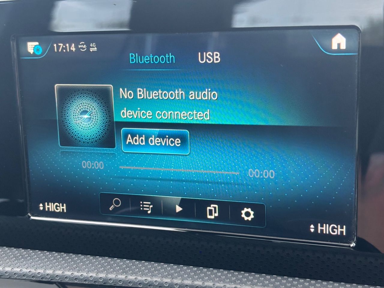 2019 MERCEDES A CLASS 1.5 A180d AMG Line Saloon 4dr Diesel 7G-DCT Euro 6 (s/s) (116 ps) - vehicle photo 15 for sale on PureCar