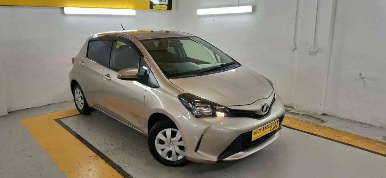 TOYOTA YARIS 2014