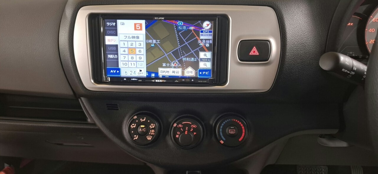 2014 TOYOTA YARIS 1.0 VVT-i Hatchback 5dr Automatic - vehicle photo 11 for sale on PureCar