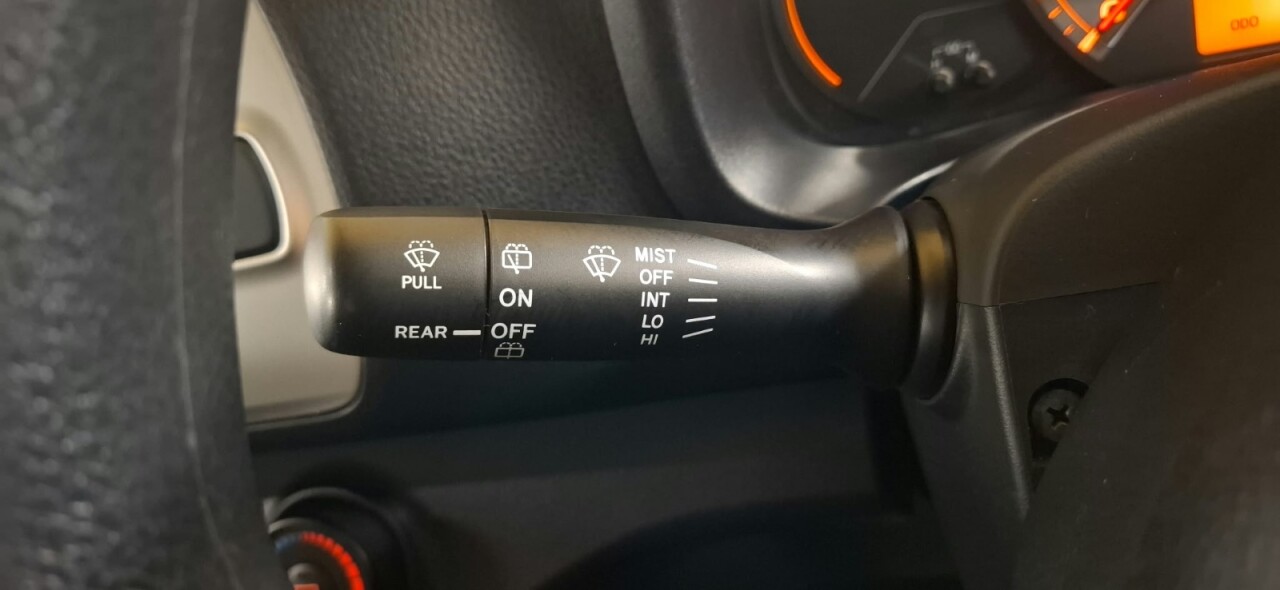 2014 TOYOTA YARIS 1.0 VVT-i Hatchback 5dr Automatic - vehicle photo 22 for sale on PureCar