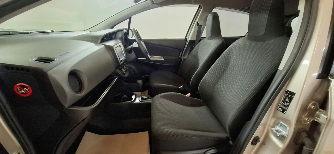 2014 TOYOTA YARIS 1.0 VVT-i Hatchback 5dr Automatic - vehicle photo 20 for sale on PureCar