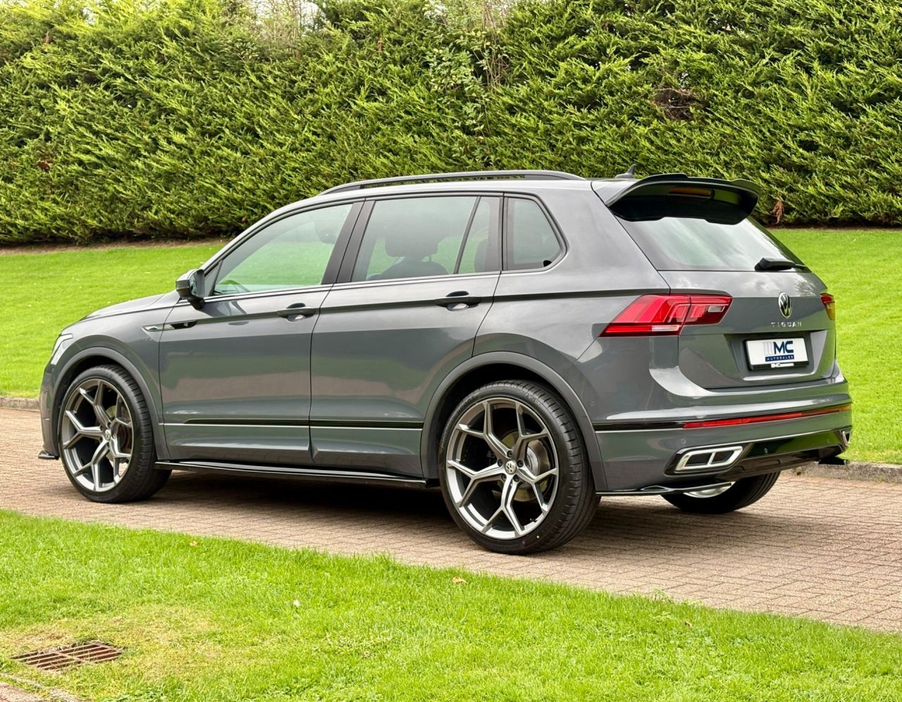 2022 VOLKSWAGEN TIGUAN 2.0 TDI R-Line SUV 5dr Diesel DSG Euro 6 (s/s) (150 ps) - vehicle photo 4 for sale on PureCar