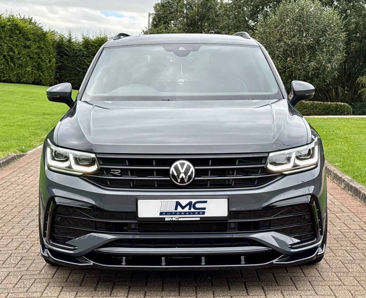 2022 VOLKSWAGEN TIGUAN 2.0 TDI R-Line SUV 5dr Diesel DSG Euro 6 (s/s) (150 ps) - vehicle photo 8 for sale on PureCar