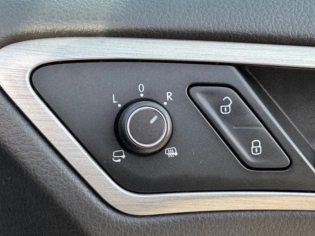 2016 Volkswagen Golf — image 35