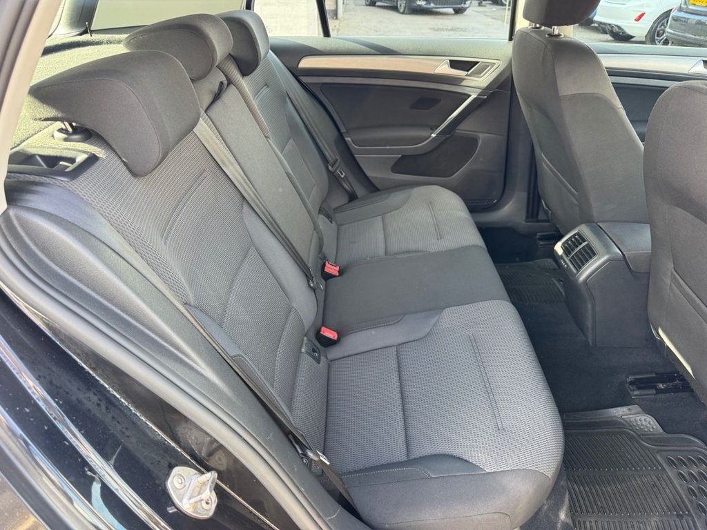 2016 Volkswagen Golf — image 20