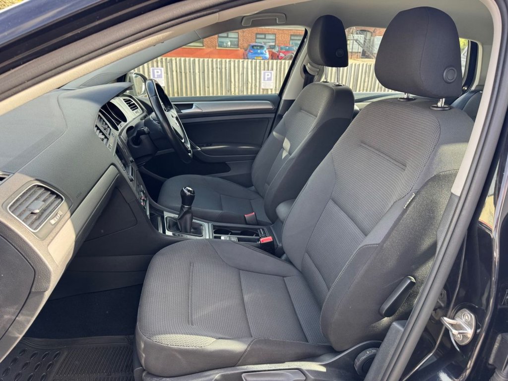 2016 Volkswagen Golf — image 24