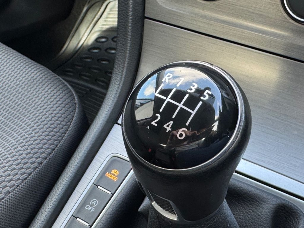 2016 Volkswagen Golf — image 34
