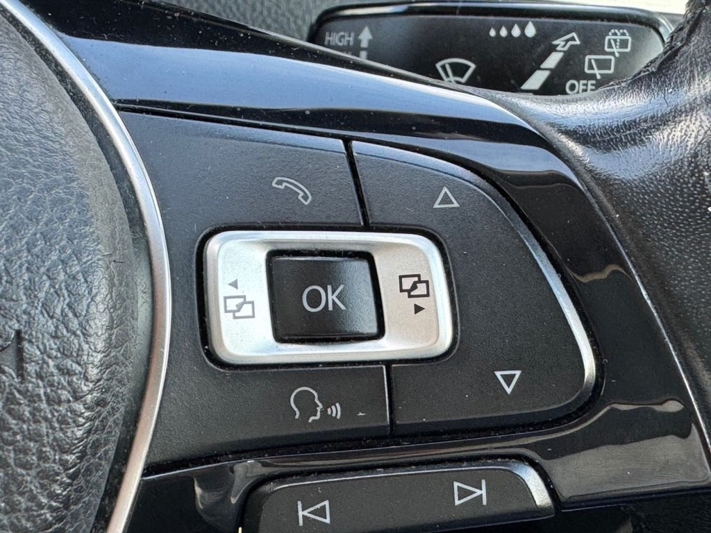 2016 Volkswagen Golf — image 32