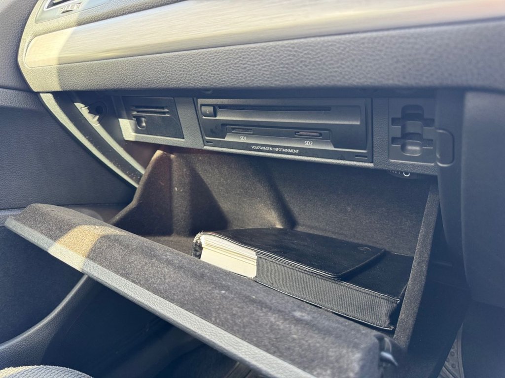 2016 Volkswagen Golf — image 38