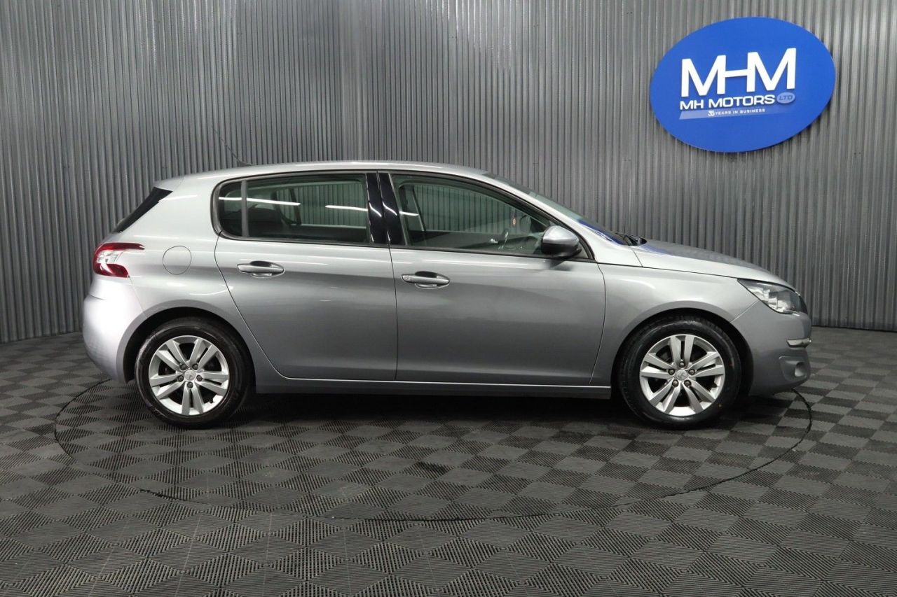 2015 PEUGEOT 1.6 ACTIVE 5 Dr Diesel Hatchback Manual Euro 5 2 KEYS / SAT NAV / 1 LADY OW - vehicle photo 8 for sale on PureCar