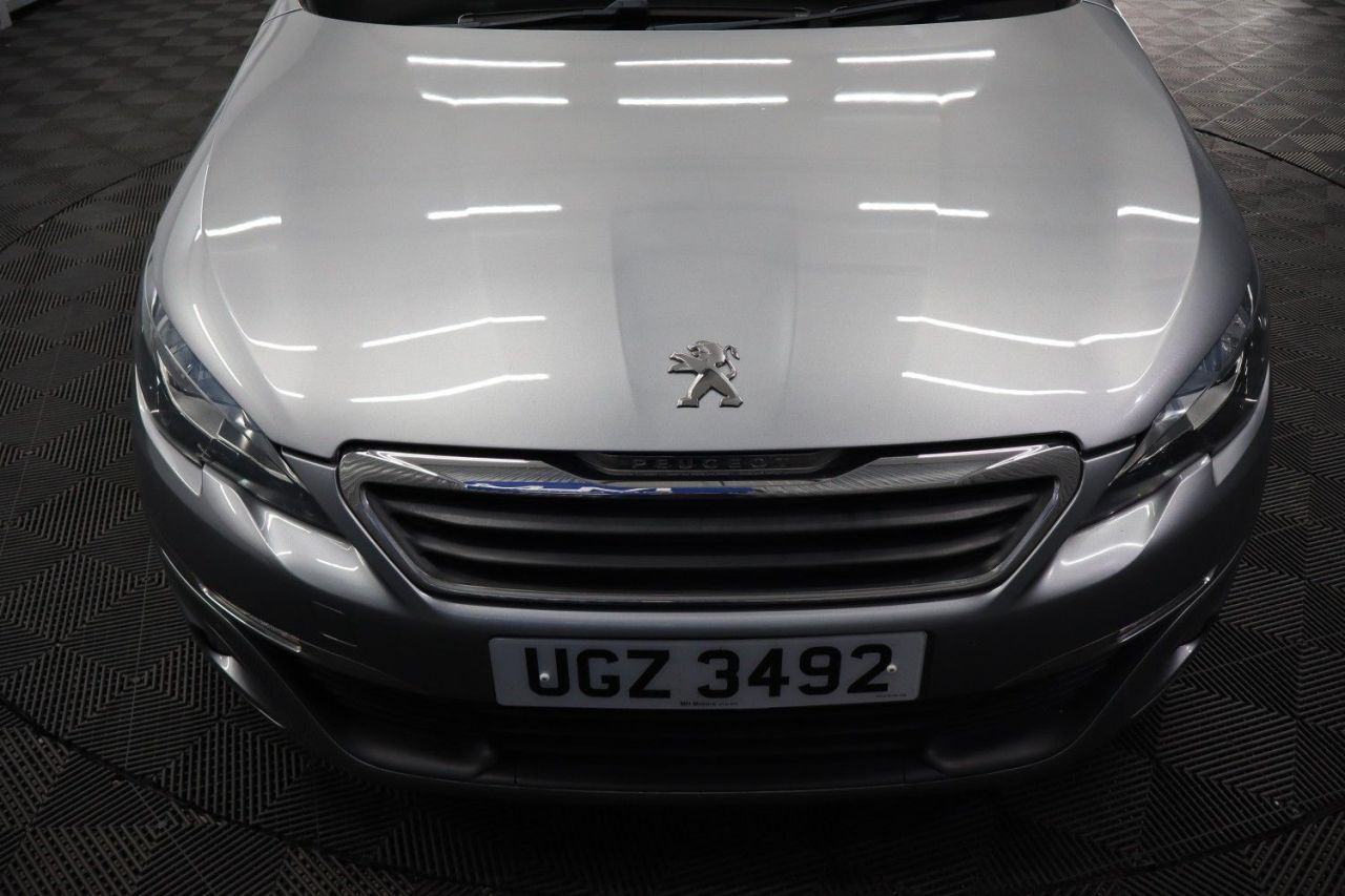 2015 PEUGEOT 1.6 ACTIVE 5 Dr Diesel Hatchback Manual Euro 5 2 KEYS / SAT NAV / 1 LADY OW - vehicle photo 17 for sale on PureCar