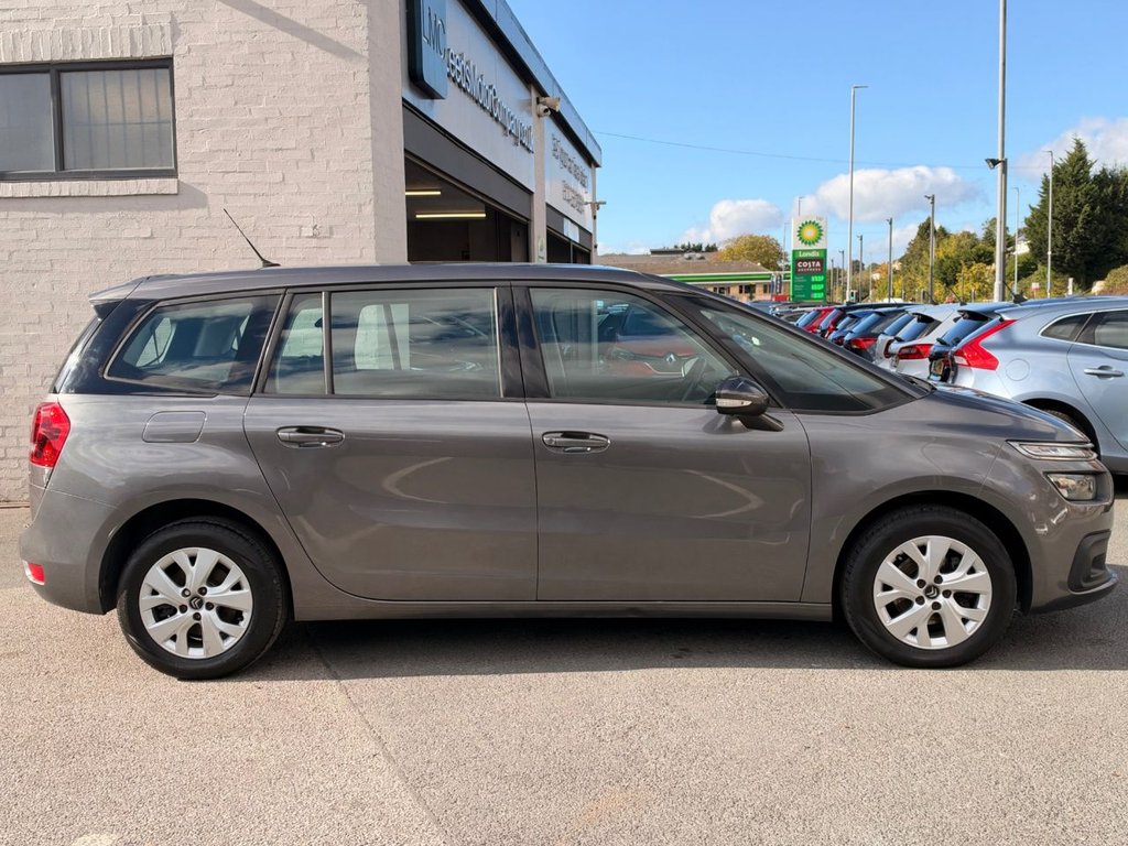2019 Citroen Grand C4 Spacetourer — image 2