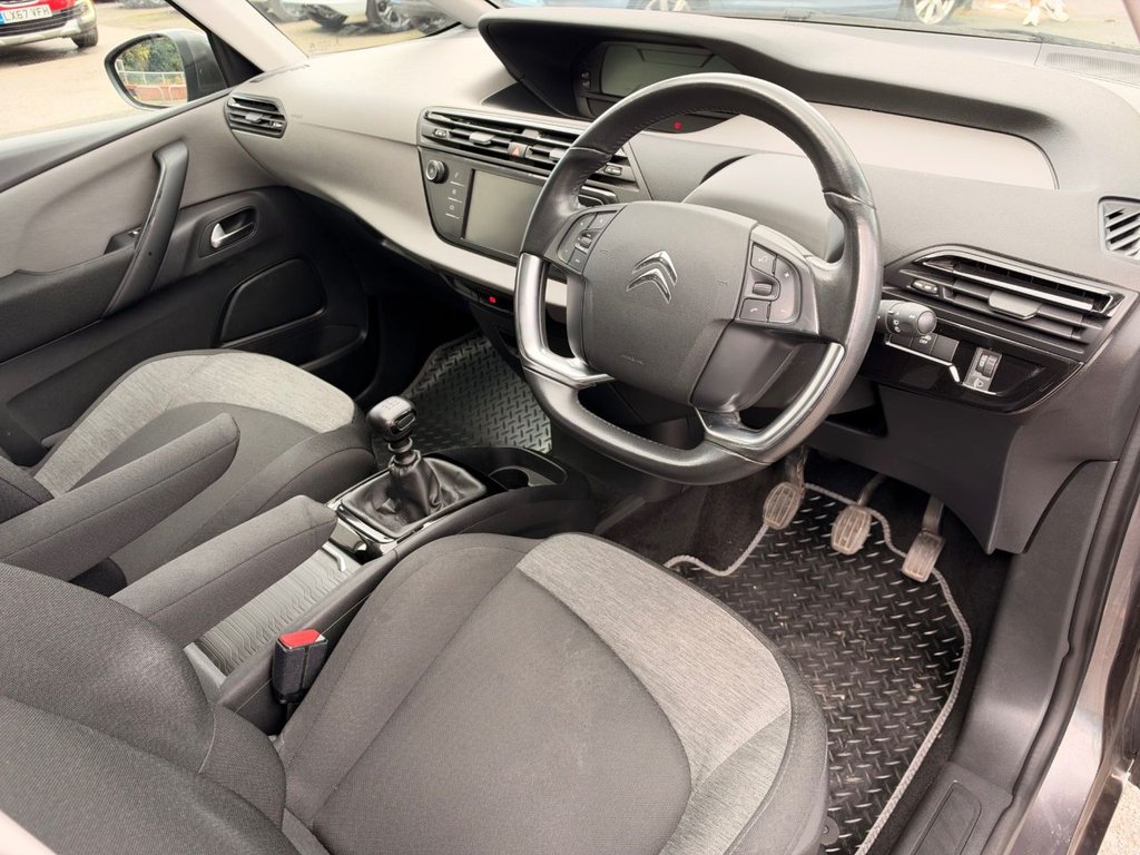 2019 Citroen Grand C4 Spacetourer — image 32
