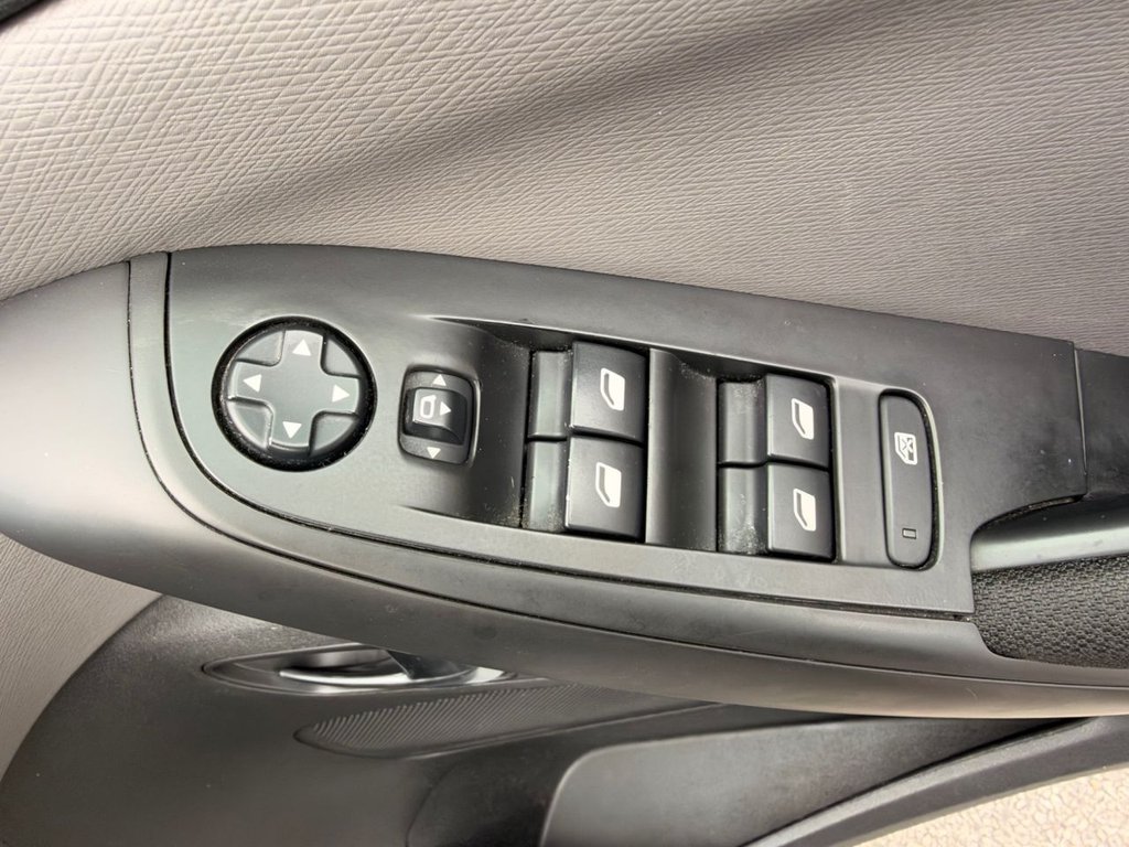 2019 Citroen Grand C4 Spacetourer — image 33