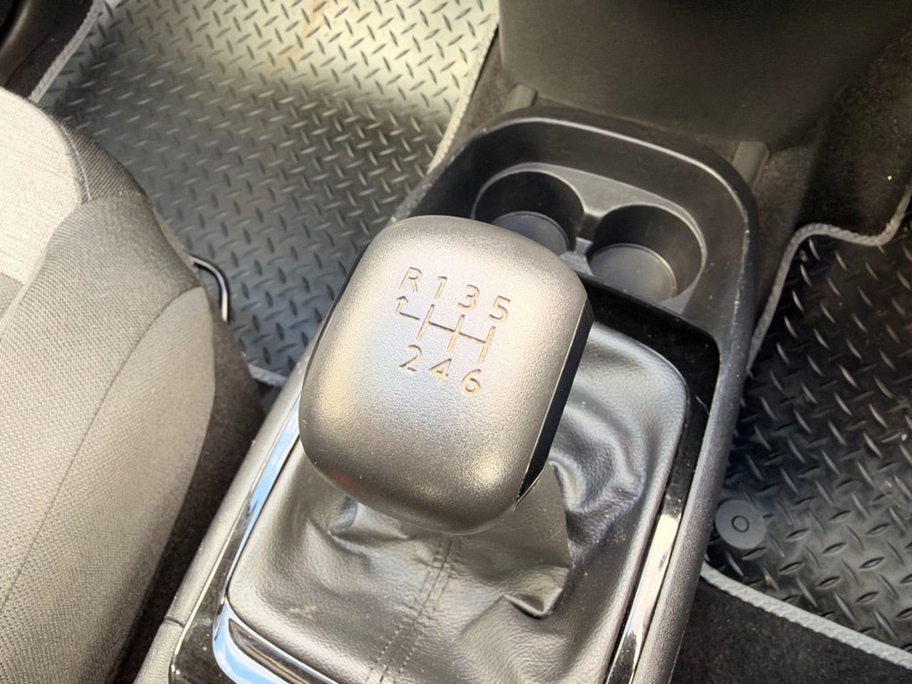 2019 Citroen Grand C4 Spacetourer — image 40